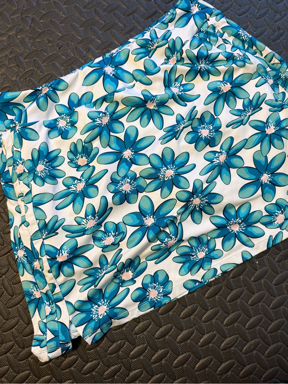 Tail Golf Remy Pull On Teal Floral Performance Golf Skort Size Medium - Picture 3 of 10
